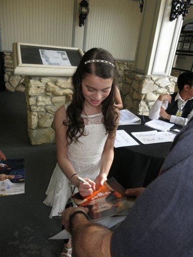 Dalila Bela autograph