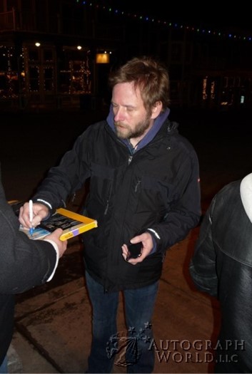 Dallas Roberts autograph