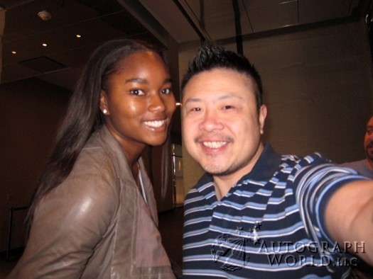 Damaris Lewis autograph