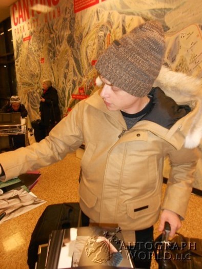 Dane DeHaan autograph