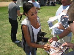 signing photo