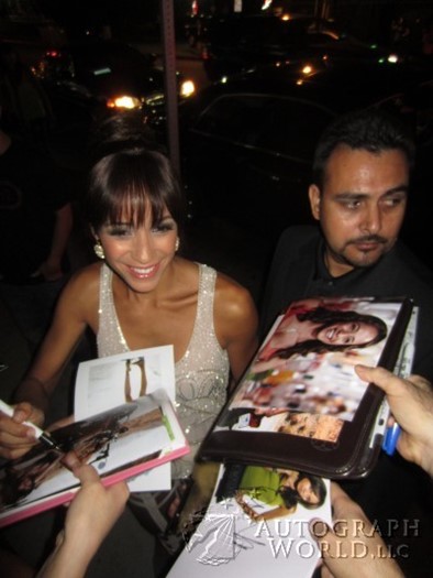 Dania Ramirez autograph