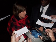 signing photo
