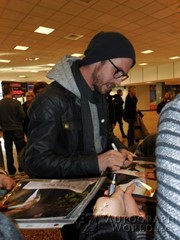 signing photo