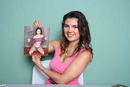 Dare Taylor autograph