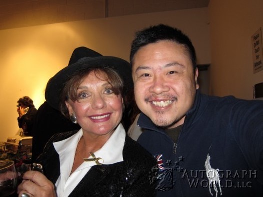 Dawn Wells autograph