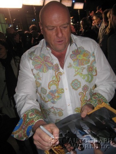Dean Norris autograph