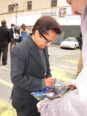 signing photo