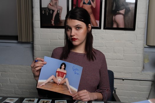 Delilah Daye autograph