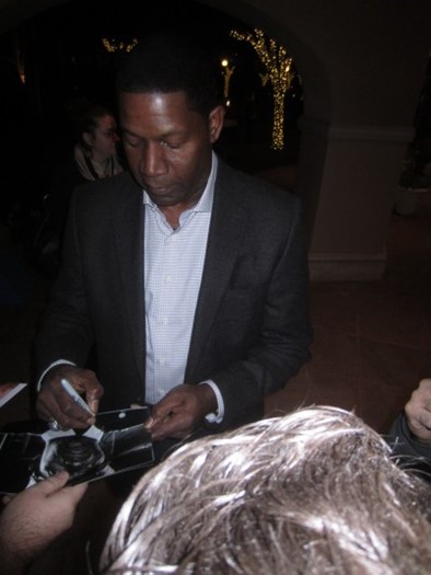 Dennis Haysbert autograph