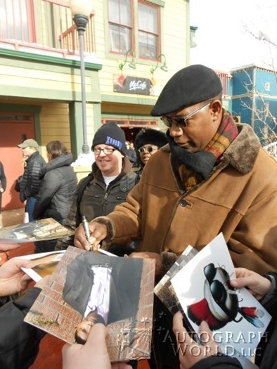 Dennis Haysbert autograph