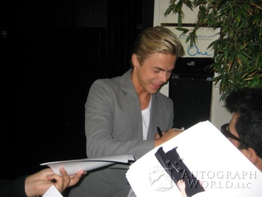 Derek Hough autograph