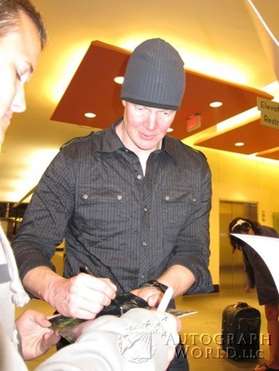 Derek Mears autograph