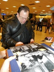 signing photo