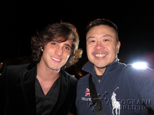 Diego Boneta autograph