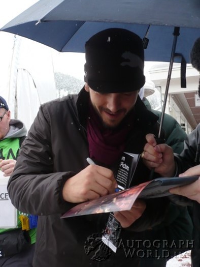 Diego Luna autograph