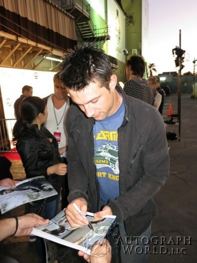 Dillon Casey autograph