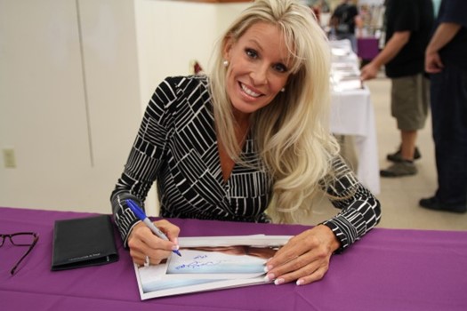 Dona Speir autograph