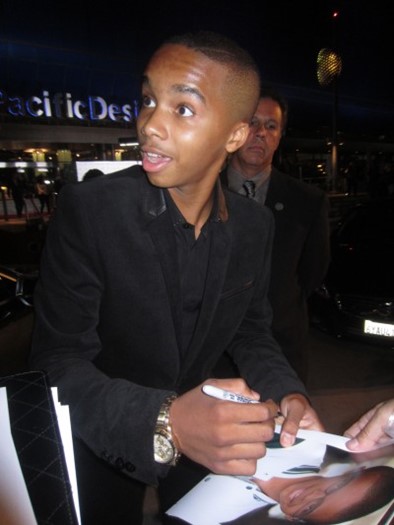 Donis Leonard autograph