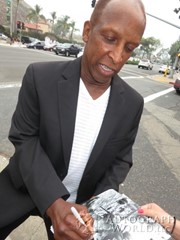 signing photo
