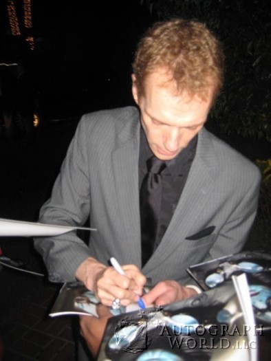 Doug Jones autograph