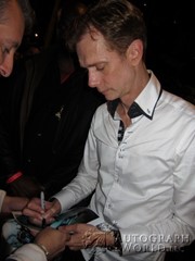 signing photo