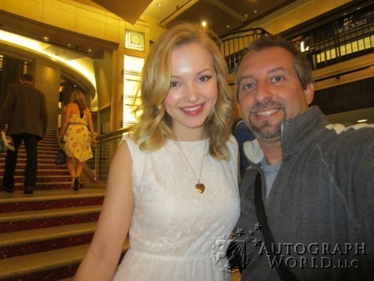 Dove Cameron autograph