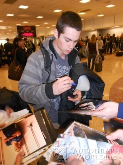 Dylan O'Brien autograph