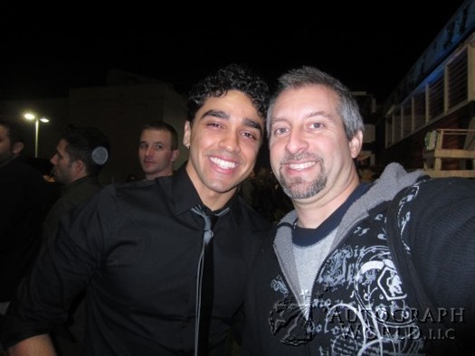 E.J. Bonilla autograph