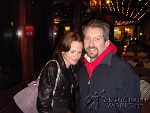 Elizabeth Reaser autograph