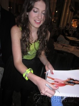 Elle Winter autograph