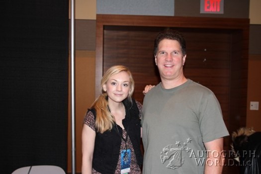 Emily Kinney autograph