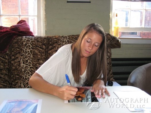 Emily Rogan autograph