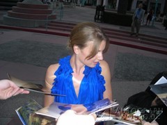 signing photo