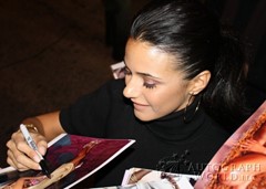 signing photo