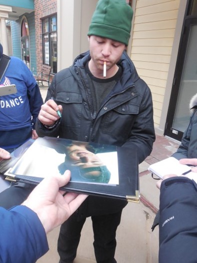 Emory Cohen autograph