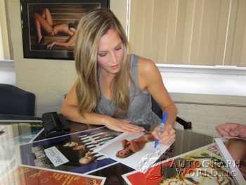 Erica Adams autograph