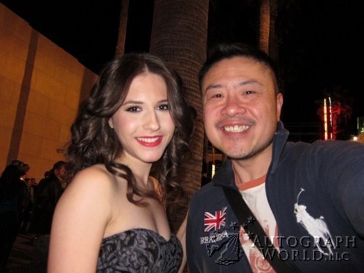 Erin Sanders autograph