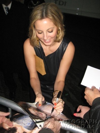 Eva Amurri autograph