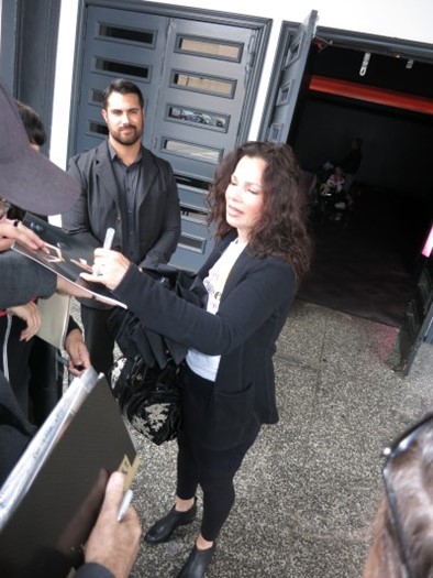 Fran Drescher autograph