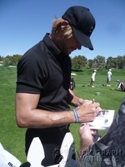signing photo
