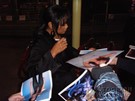 Gabrielle Union signing proof