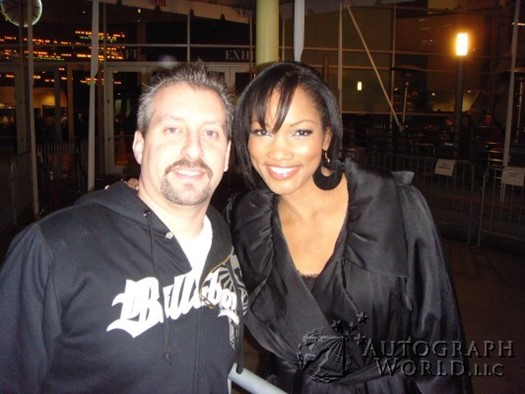 Gabrielle Union autograph