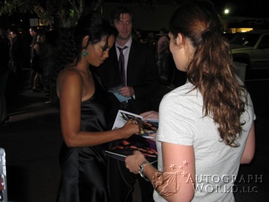 Garcelle Beauvais autograph
