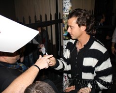 signing photo