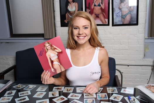 Gemini Rose autograph