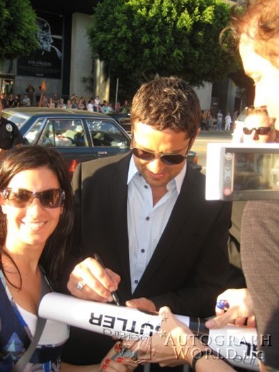 Gerard Butler autograph