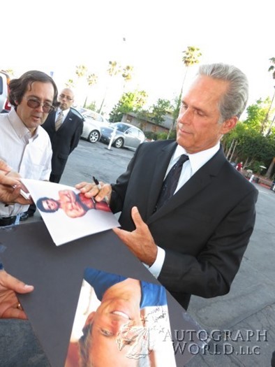 Gregory Harrison autograph