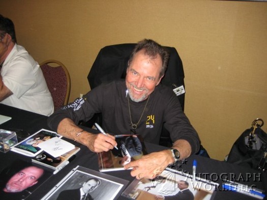 Gregory Itzin autograph