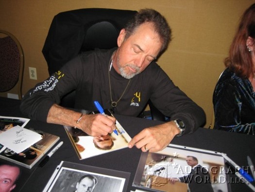 Gregory Itzin autograph